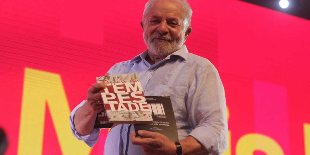 Lula sugere que Deus pode ser petista: "Fico imaginando"