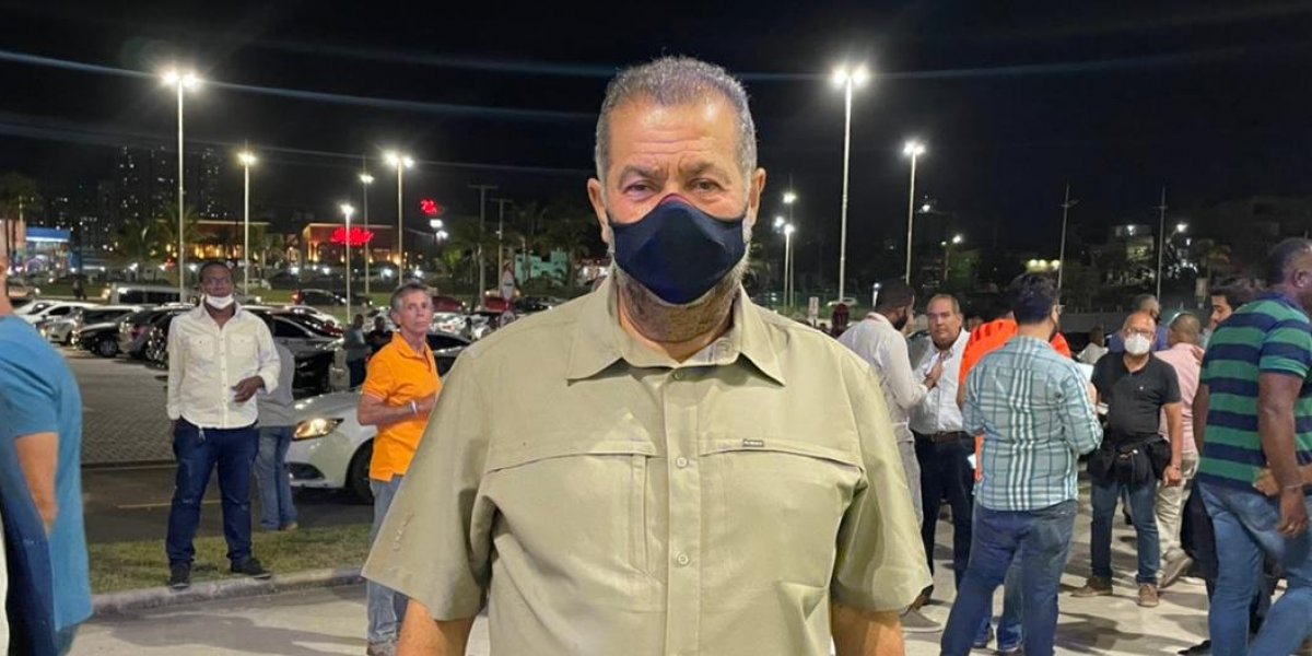 "Estamos reivindicando o vice para o PDT na chapa do Neto", diz Carlos Lupi