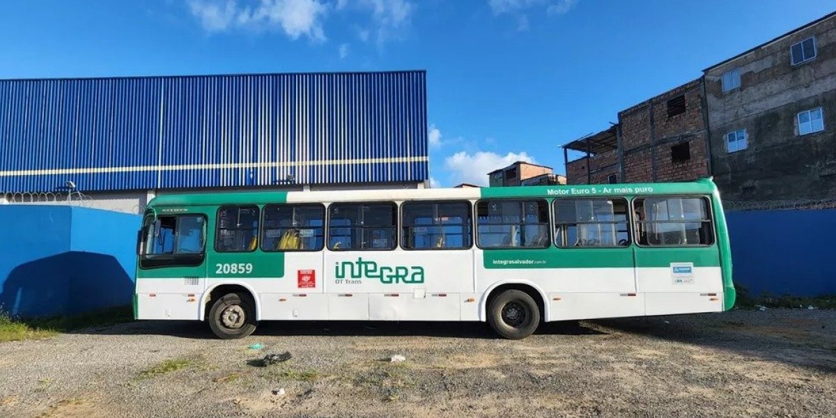 Rodoviários e passageiros de ônibus são assaltados na região de Bom Juá