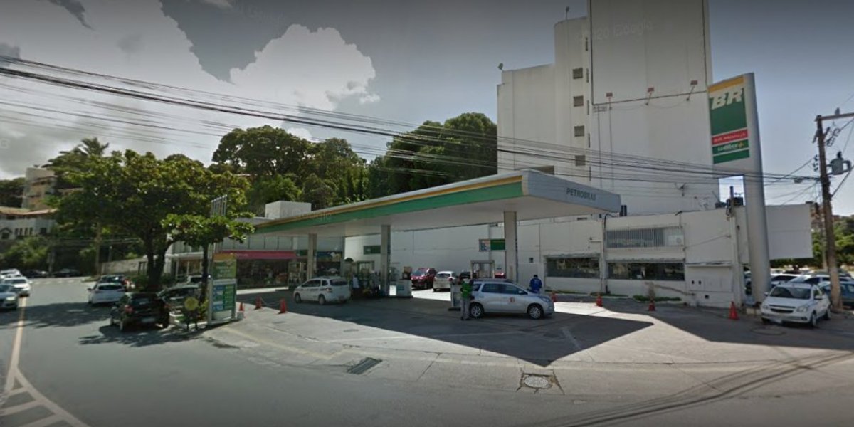 Posto de gasolina localizado no Horto Florestal foi palco de assalto esta manhã