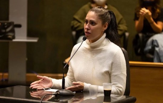 MP pede que mãe de Henry volte para a prisão por foto em rede social