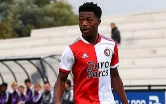 Batizado em homenagem a 'Cidade de Deus', Zépiqueno atua em torneio de base