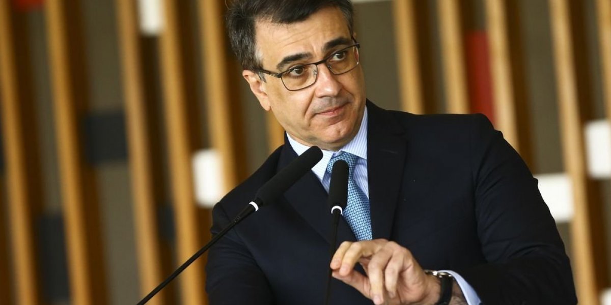 Brasil defende a permanência da Rússia no G20, diz ministro Carlos França