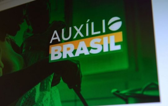 Auxílio Brasil: Caixa paga nesta terça (19) a beneficiários com NIS final 3