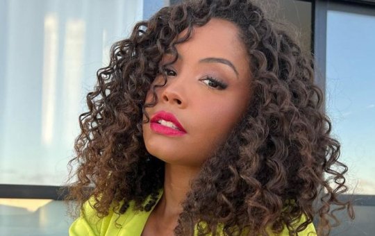 Ex de Cristian Bell “mofa” no aeroporto de Salvador e é salva por seguidora