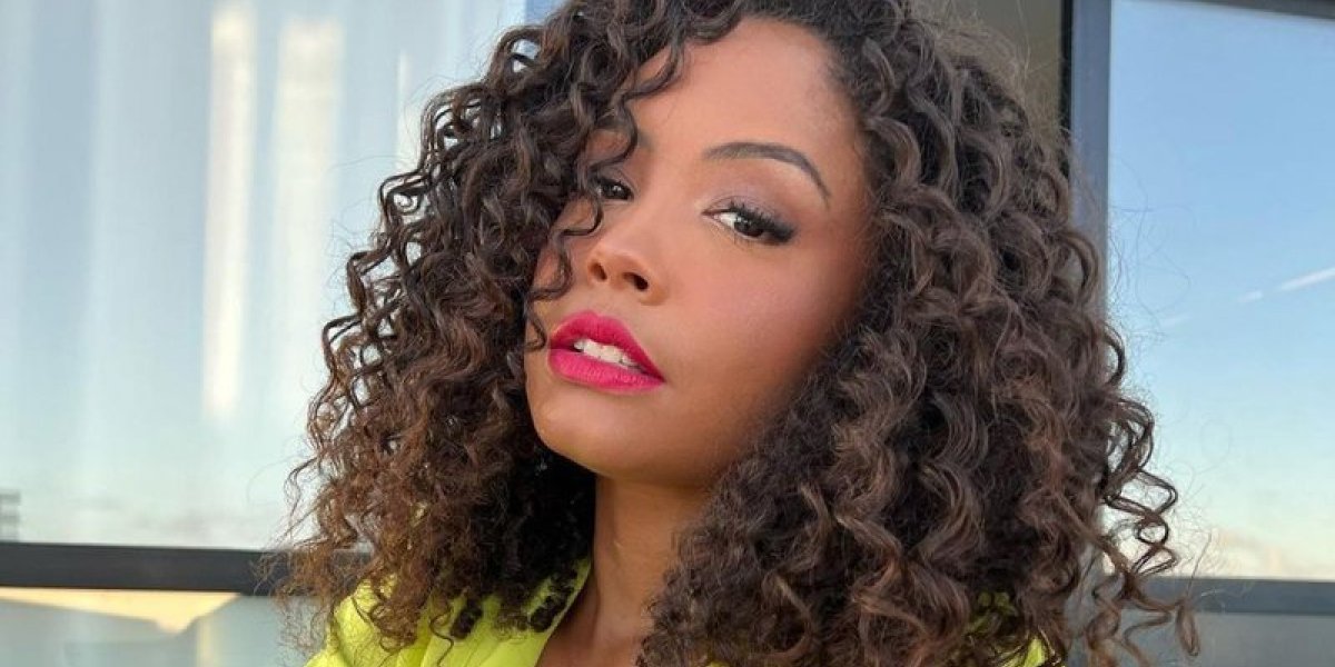 Ex de Cristian Bell “mofa” no aeroporto de Salvador e é salva por seguidora