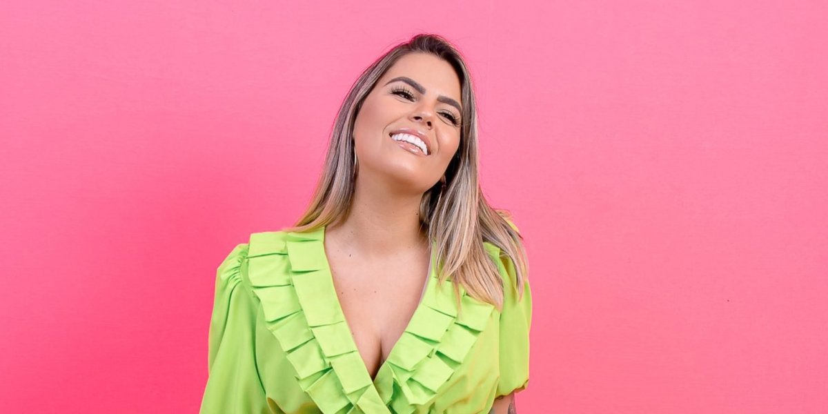 Chuva causa estragos na casa de Tassia Brasil, que desabafa: “Tá difícil”