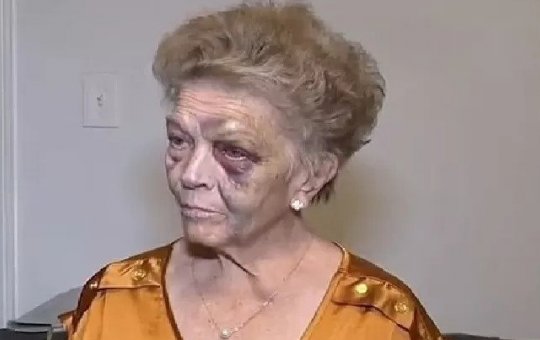 Ladrão espanca idosa para roubar carro e acaba morrendo após batida nos EUA