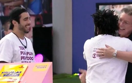 BBB 22: Participantes recebem a visita de Boninho na casa