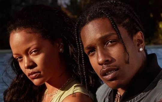 Namorado de Rihanna deixa a prisão após pagar R$ 2,5 milhões