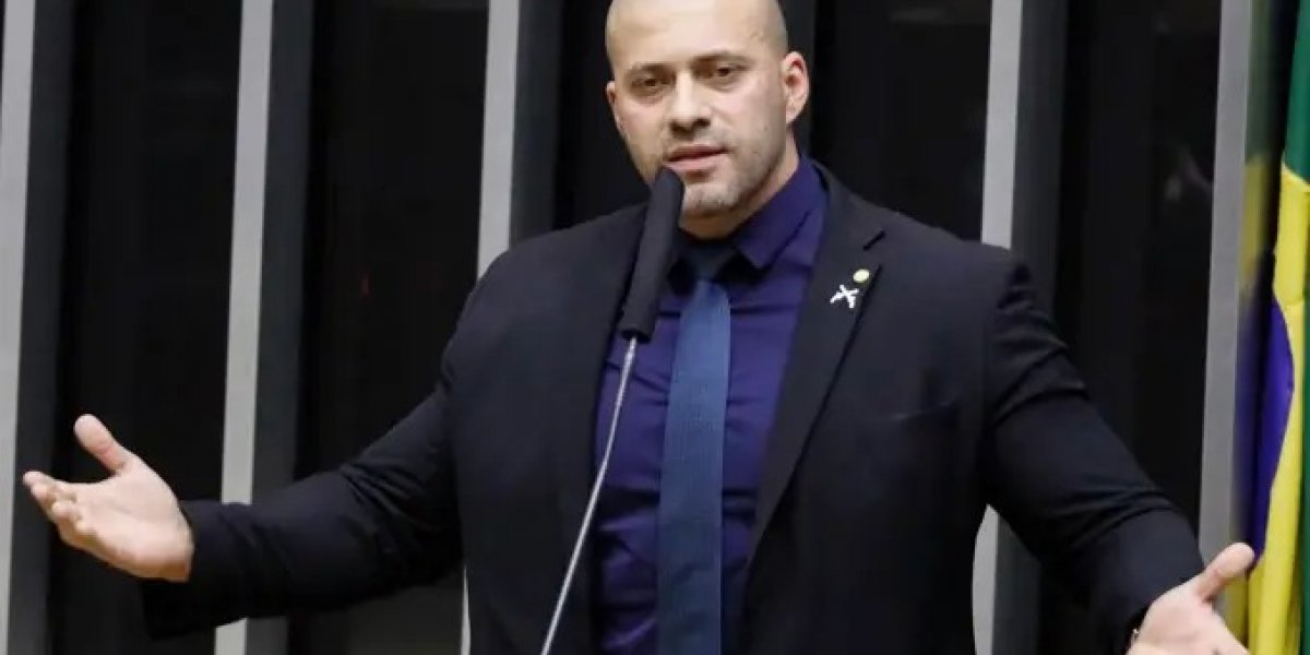 Oposição entra com ação para anular perdão dado por Bolsonaro a Daniel Silveira