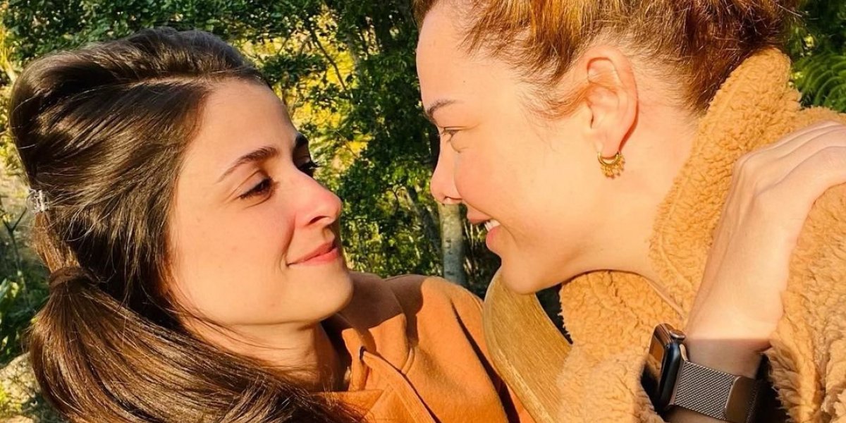 Fernanda Souza, ex-esposa de Thiaguinho, anuncia que está namorando uma mulher