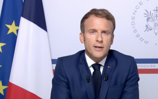 Políticos brasileiros parabenizam Macron pela vitória nas eleições francesas