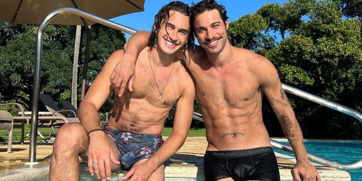 Namoro? Ator da Globo curte fim de semana em Salvador com ex-Chiquititas