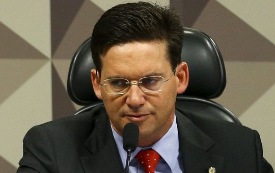 "Lula não anda nas ruas, só faz eventos fechados", alfinetou João Roma