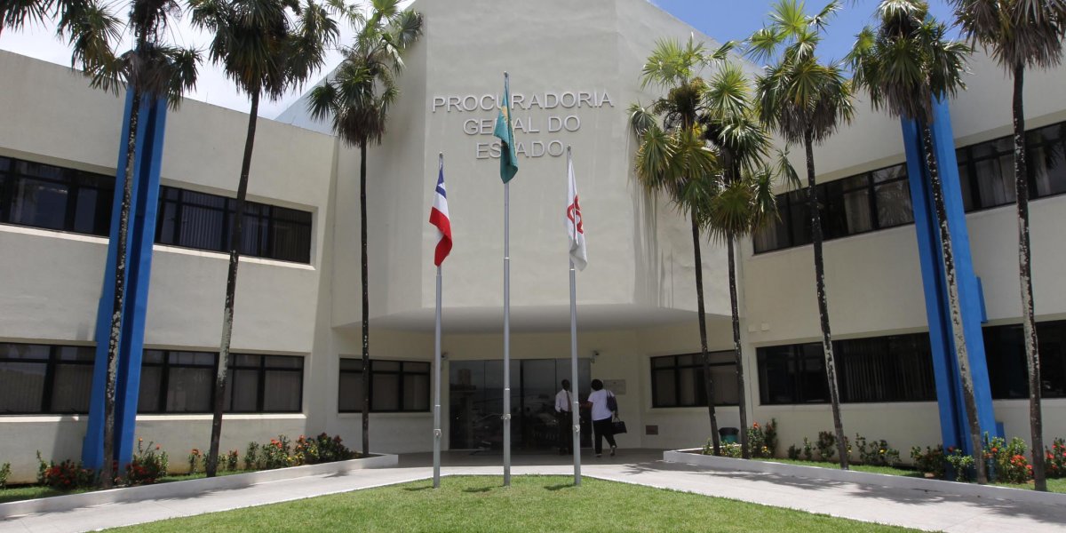 PGE se pronuncia sobre operação que investiga compra de respiradores