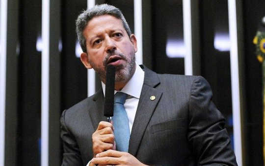 "Congresso é quem tem que decidir", diz Lira sobre mandato de Daniel Silveira