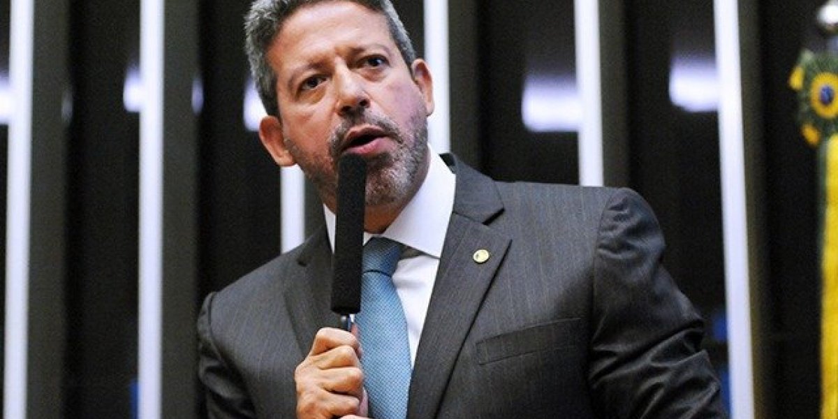 "Congresso é quem tem que decidir", diz Lira sobre mandato de Daniel Silveira