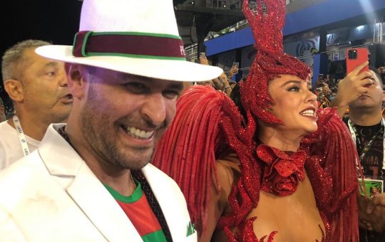Paolla Oliveira vibra com título da Grande Rio: "Laroyê, Exu!"