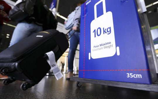 Câmara aprova retomada da gratuidade no despacho de bagagens de até 23 quilos