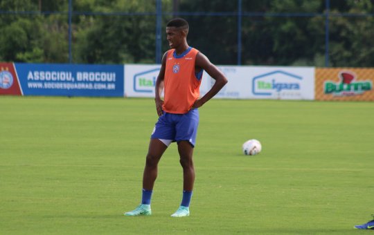 Borel chega a 11 jogos sendo substituído e Guto comenta: 'vamos ter que avaliar'