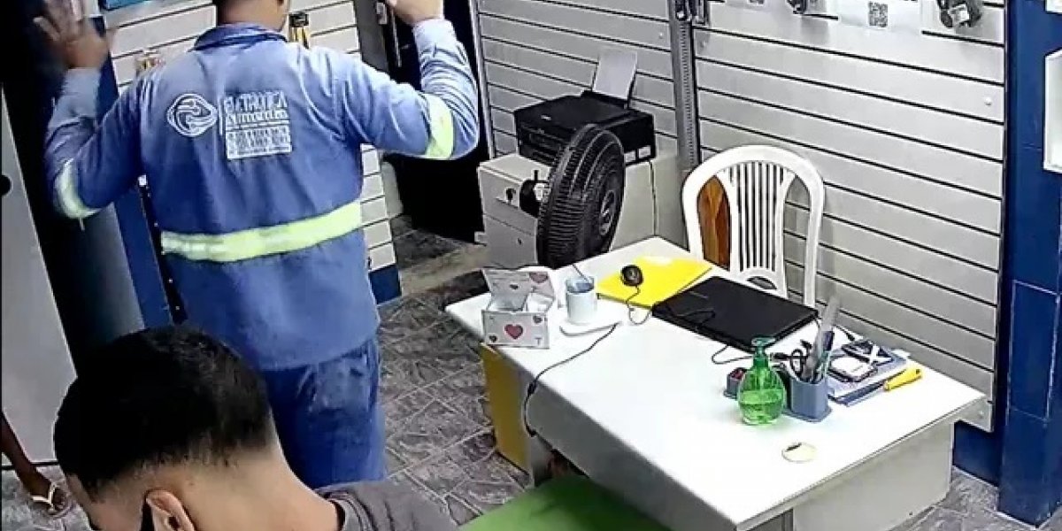 Loja de eletrônicos é assaltada em Barra do Jacuípe, em Camaçari, na RMS