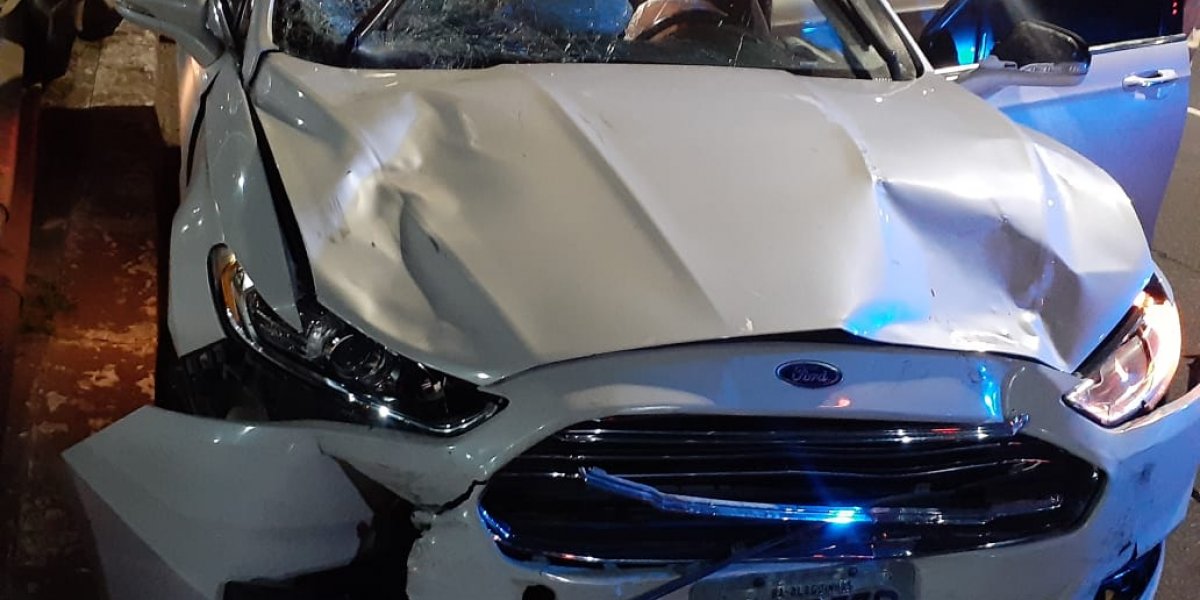 Agente da Transalvador morre ao ser atingido por um carro na Avenida Paralela