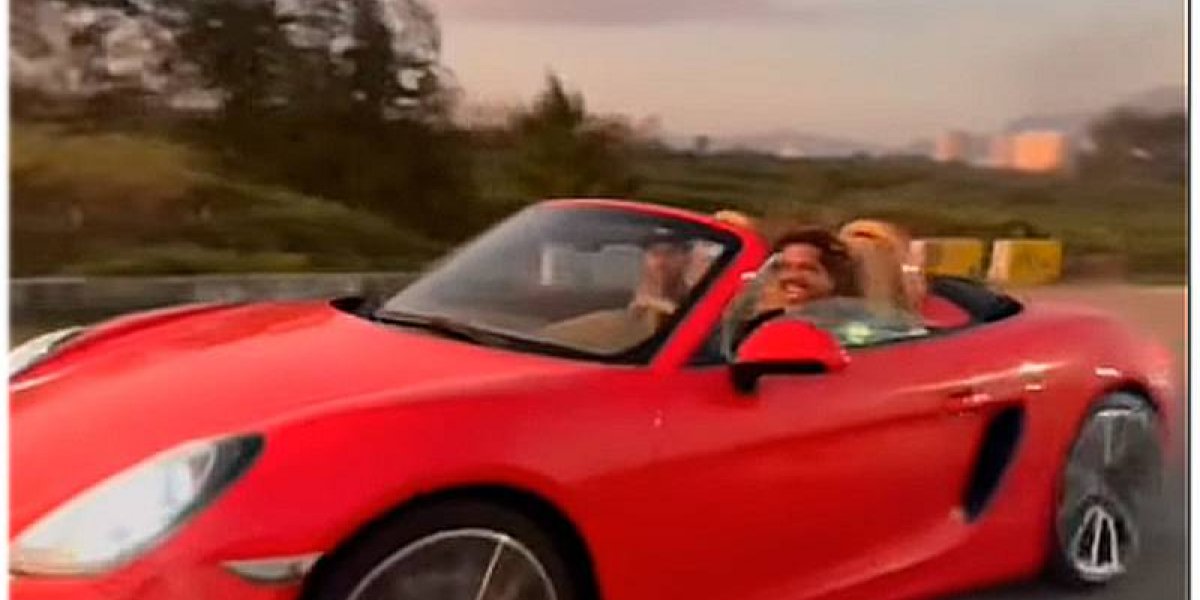 Givaldo Alves aparece dirigindo um Porsche avaliado em mais de R$ 500 mil