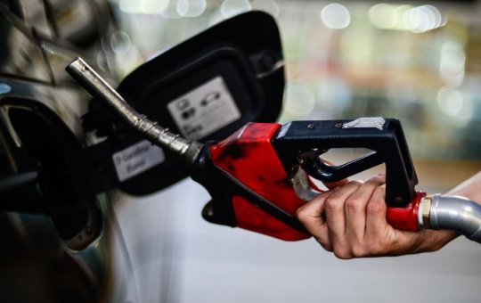 Congresso aprova PLN que facilita redução de preços dos combustíveis