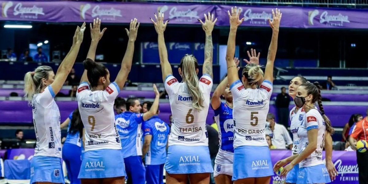 Minas busca o tri da Superliga Feminina contra o Praia Clube nesta sexta (29)