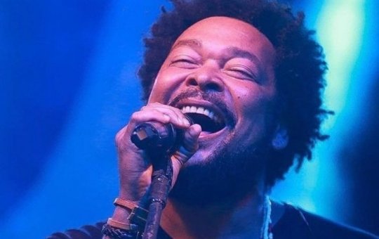 Jau cancela show em shopping de Salvador e desabafa: "Não cumpriram o horário"