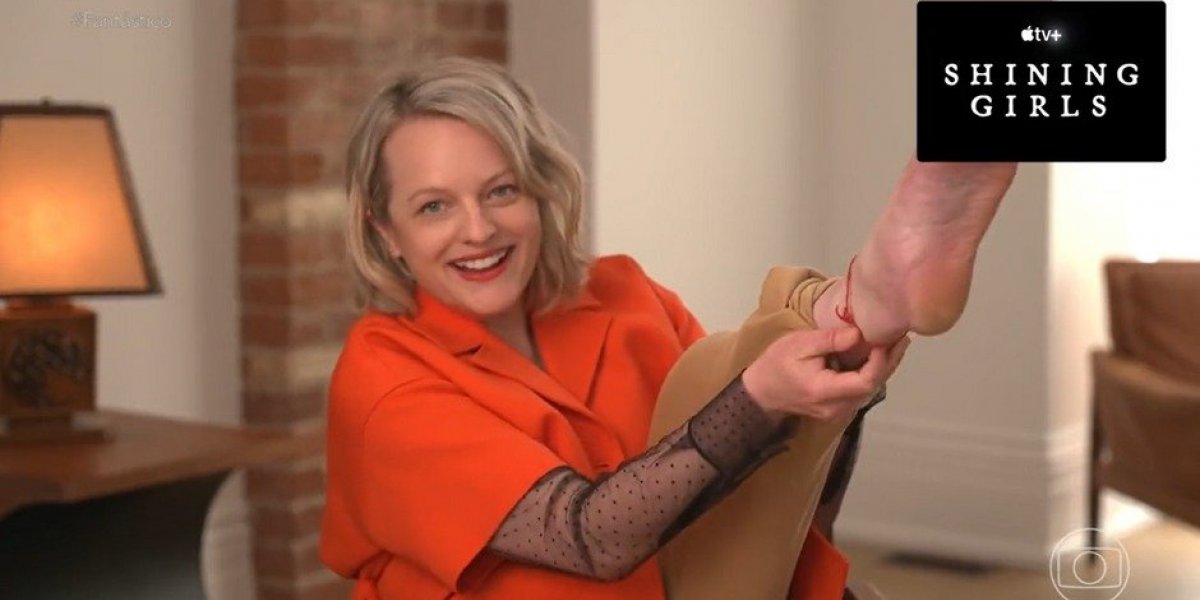 Wagner Moura estrela série com Elisabeth Moss e dá fitinha do Bonfim de presente