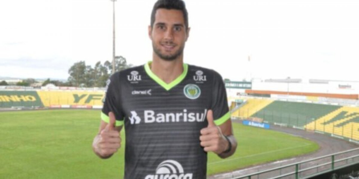 Vitória deve anunciar goleiro Dalton como reforço para Série C