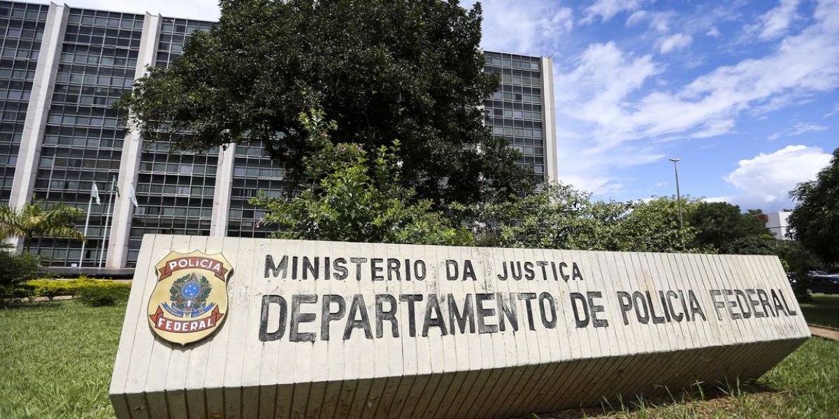 Polícia Federal prende suspeito de divulgar pornografia infantil no Rio