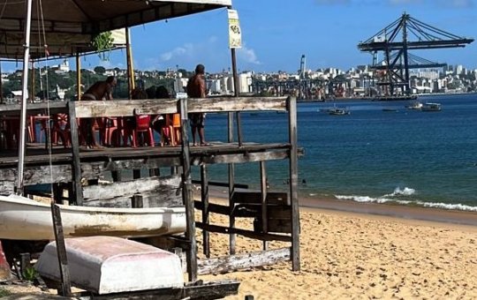 Homem é assassinado na praia do Cantagalo, em Salvador