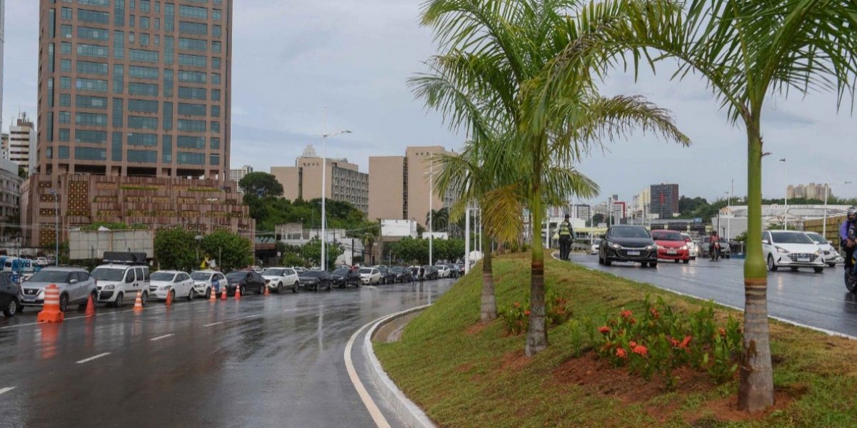 Prefeitura de Salvador entrega 1ª etapa da Nova Avenida Tancredo Neves