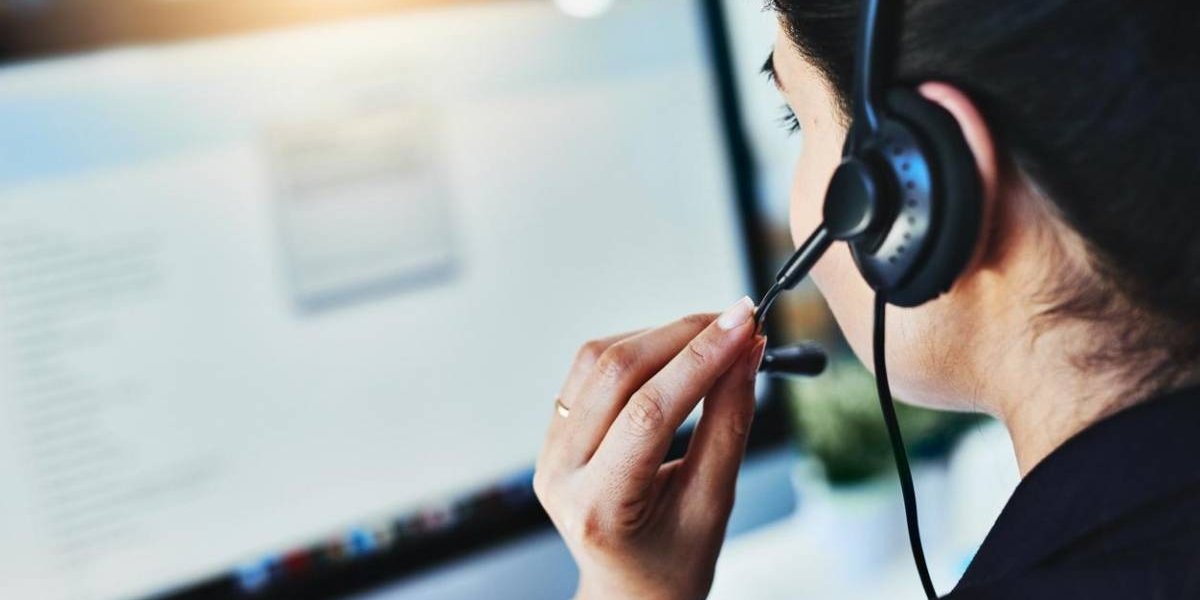 Simm oferece 40 vagas para operador de telemarketing PCD em Salvador