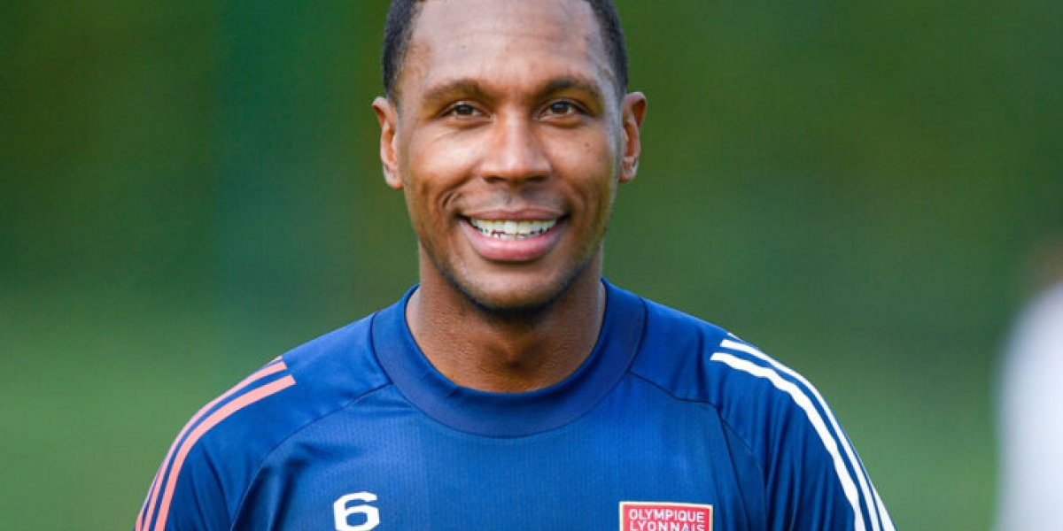 Zagueiro Marcelo foi dispensado do Lyon por soltar pum após derrota, diz jornal