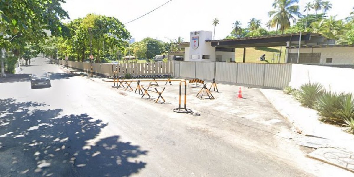 Assaltantes levam carro de tenente do Exército no bairro da Pituba, em Salvador