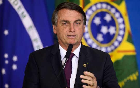 Um ano após portaria de Bolsonaro, generais ganham até R$ 350 mil a mais