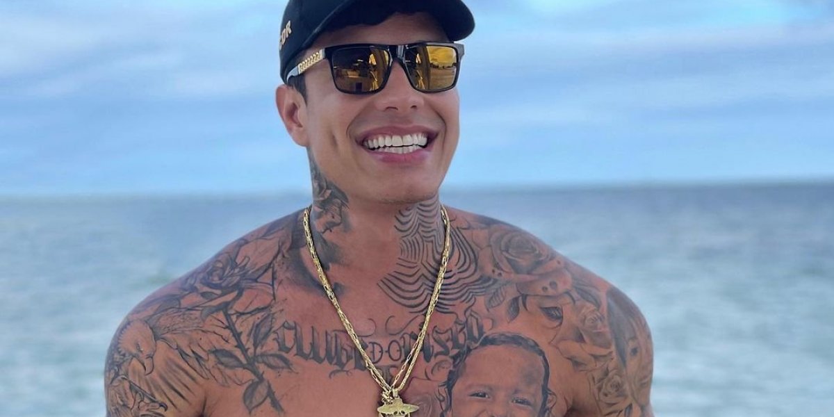 Victor Igoh passa por procedimento para engrossar as pernas; Confira agora