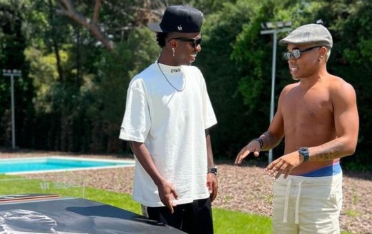 Cristian Bell se encontra com Vinícius Jr. em Londres