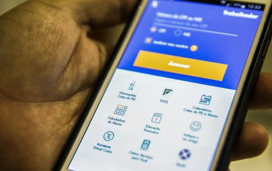 Trabalhadores nascidos em abril podem sacar até R$ 1 mil do FGTS