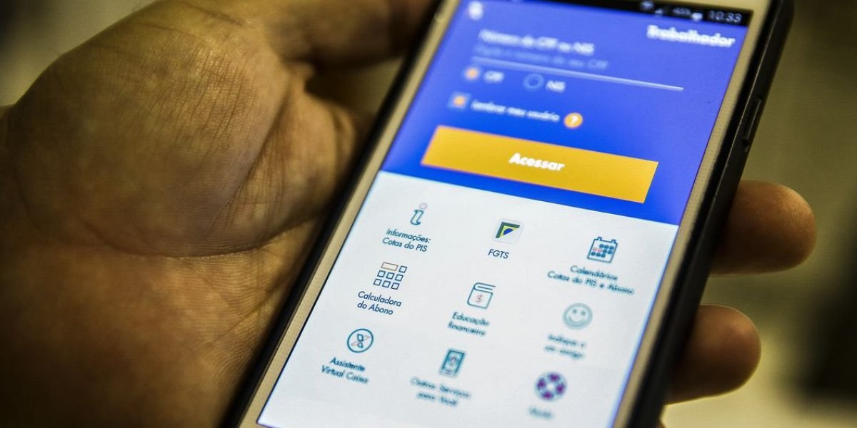 Trabalhadores nascidos em abril podem sacar até R$ 1 mil do FGTS