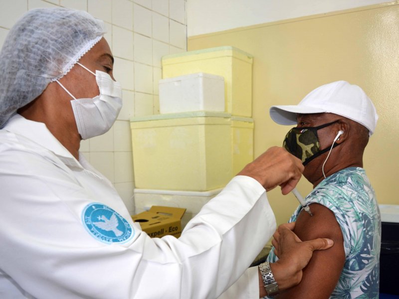 Veja a programação da vacinação em Salvador nesta quinta-feira (12)