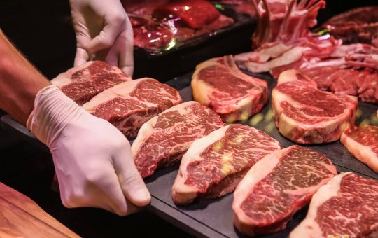 Simm tem vagas para açougueiro e assistente financeiro nesta segunda (16)