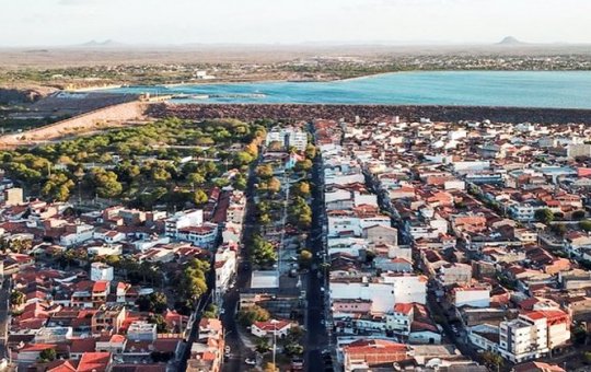 Homem é morto por companheira com facada em Paulo Afonso