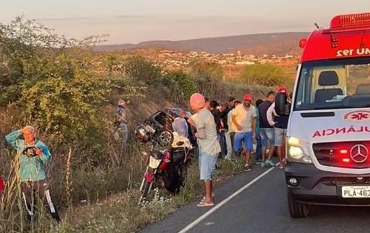 Acidente de carro deixa três pessoas mortas no sudoeste da Bahia