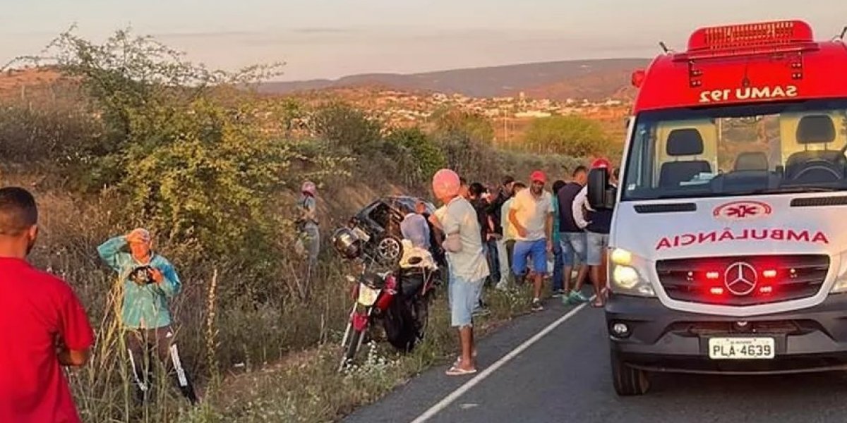 Acidente de carro deixa três pessoas mortas no sudoeste da Bahia