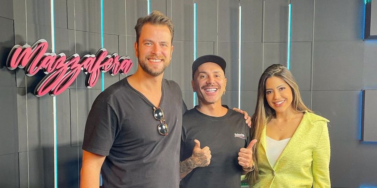 Casal de ex-BBBs revela quem convidaria para um jantar de noivado